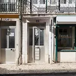 Architectural Gem In Santa Catarina Apartament