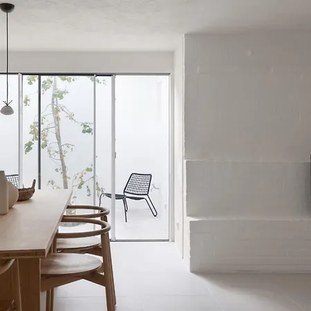 Architectural Gem In Santa Catarina Apartment *